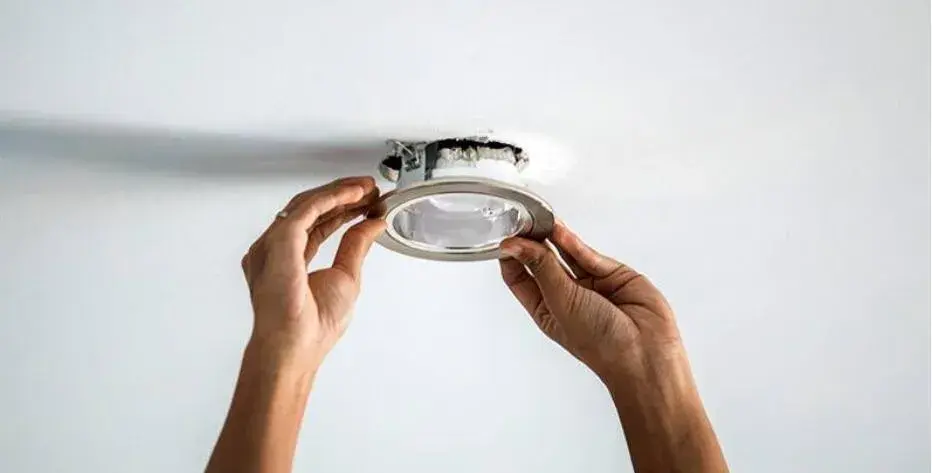 LED Lambalar Neden Yanıp Söner?