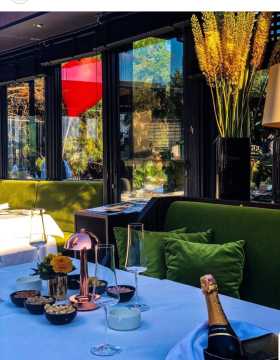 İSTALUCE MOBILITY MBT04 ROSEGOLD ŞARJLI MASA LAMBASI 2700K