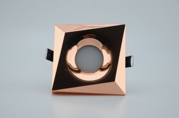 İSTALUCE İST 104 KARE LED SPOT KASASI